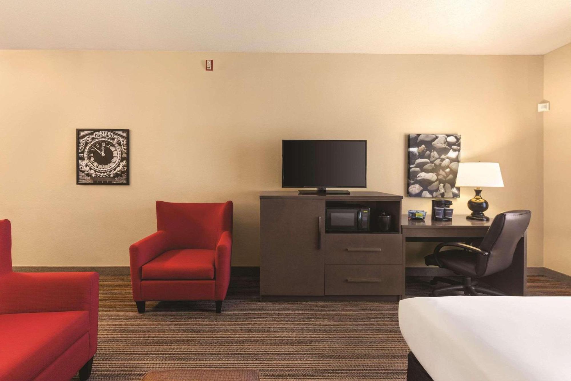 Country Inn & Suites By Radisson, Albert Lea - Austin 외부 사진